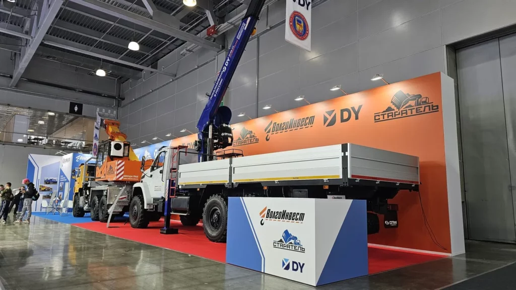 Бортовой УРАЛ NEXT с кран-манипуляторной установкой DY RS1956 ACE