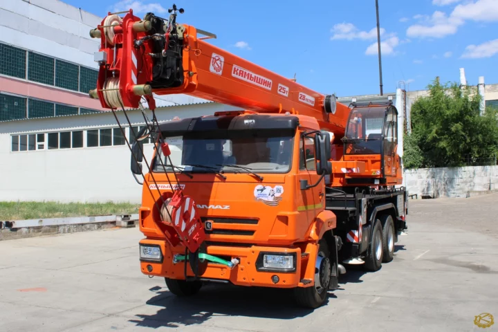 Автокран КАМЫШИН КС-55713-1К-3