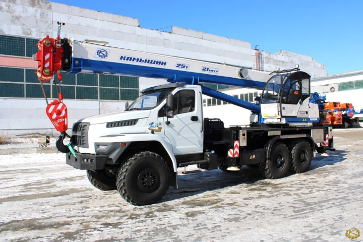 Автокран КАМЫШИН КС-55713-3К-1